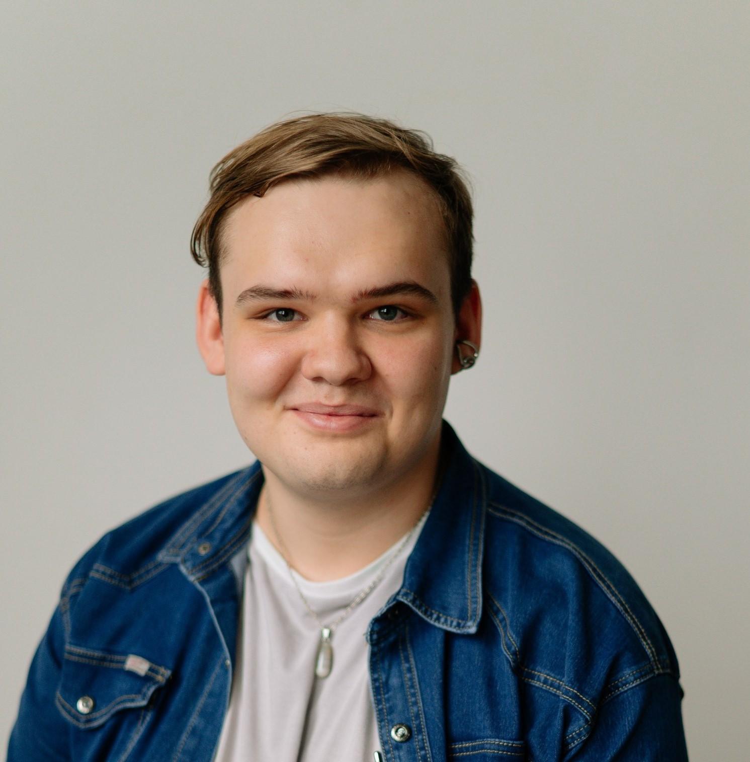 Преподаватель дисциплин:

Программирование на Python Junior, Робототехника и техника (Lego), Цифровая архитектура - SketchUp 2020, HTML5 +CSS3, Разработка игр – Middle 