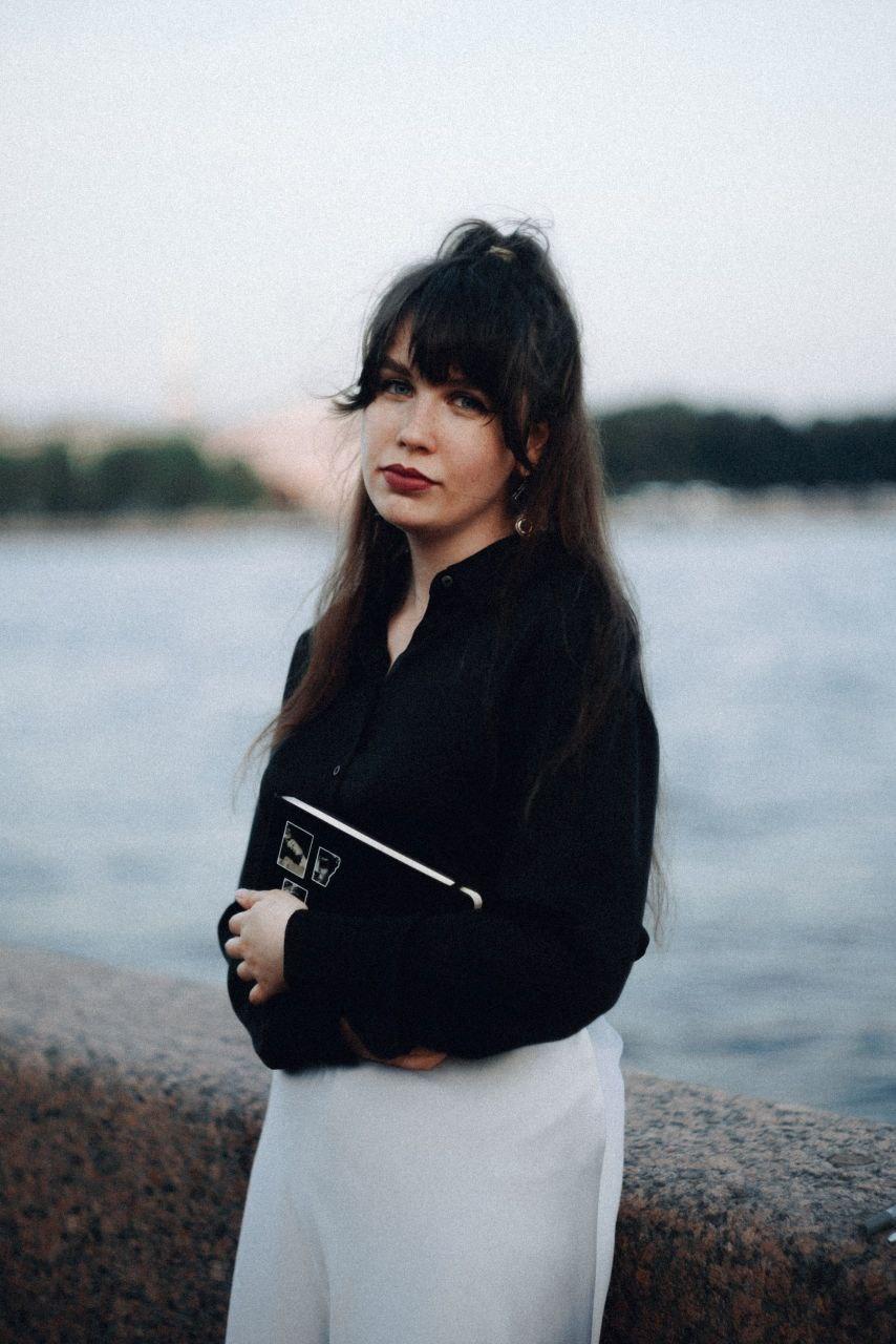 Эксперт по профессиональному самоопределению и карьерному развитию с опытом оценки потенциала и индивидуальных консультаций. Помогаю выстраивать осознанные профессиональные цели и планы развития на основе анализа интересов, сильных сторон и мотивации. Консультировала студентов и подростков в проектах при СПбГУ, а также руководителей и специалистов в корпоративной среде.