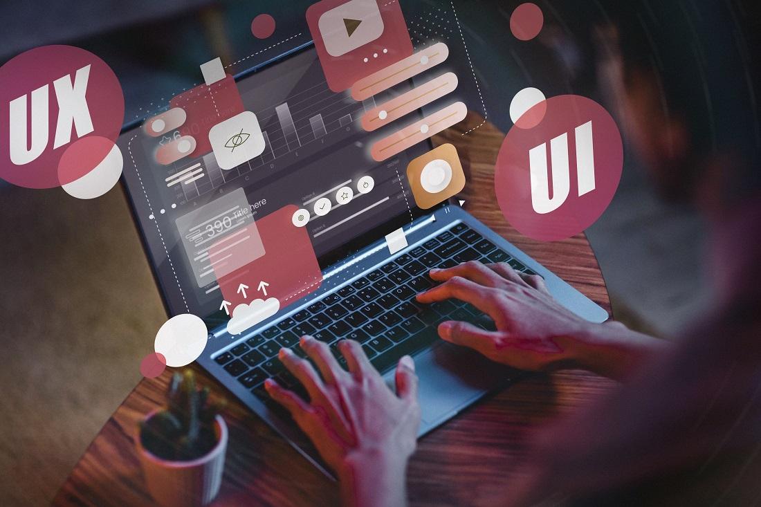 UX/UI-дизайнер налаживает взаимодействие пользователя с сайтом