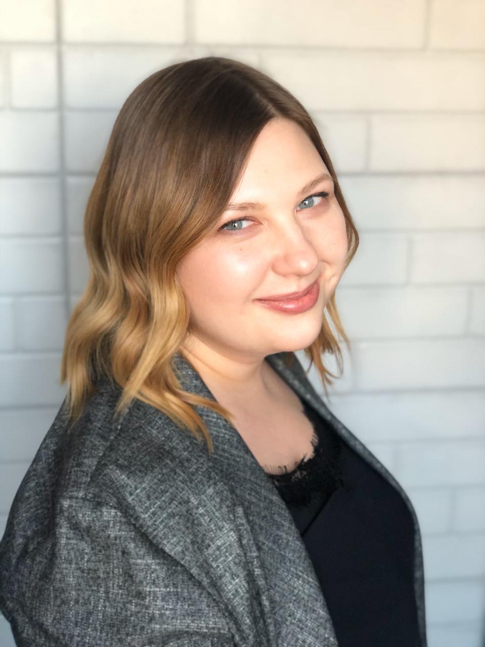 Руководитель отдела обучения и развития  в  Компьютерной Академии TOP 

- Профильное образование - Инновационных преподаватель (метод PBL)
- Руководитель более 50 смен детских лагерей в России, США, Китае и Японии
- Сертифицирована в сфере Экстренной психологической помощи и Управлению группой
- Более 9 лет работы с детьми в учреждениях дополнительного образования, из них 5 лет в руководящих должностях