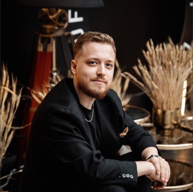 Преподаватель, автор программы курса  Разработал и внедрил линейку образовательных продуктов для Rubius Academy Jr