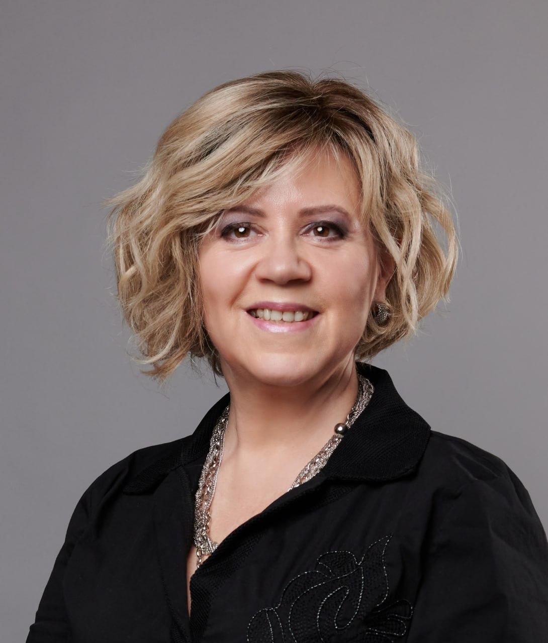 20+ лет в HR и консалтинге. Карьерный коуч, консультант — более 600 клиентов. Сопровождаю в поиске и планировании профессионального карьерного трека. Клиент видит новые возможности с опорой на свои сильные стороны.