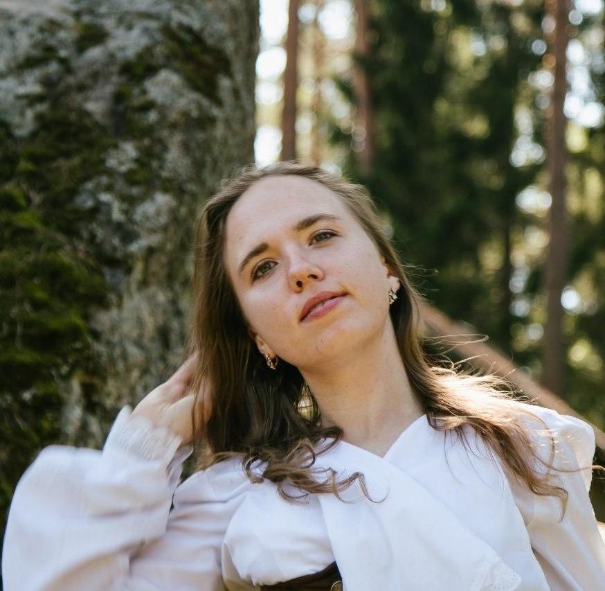 Продуктовый аналитик в Компьютерной Академии TOP

- Профильное образование - Разработчик программного обеспечения;
- Автор курсов по программированию и созданию игр для детей и подростков;
- Больше 7-ми лет работает с детьми как педагог и вожатый;
- Организатор ролевых курсов для детей